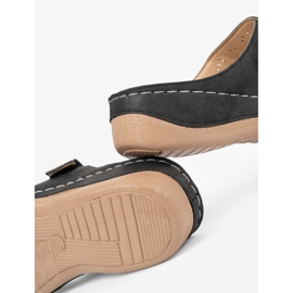 Seastar Pantoufles sur un coin bas avec des pinces noires 2