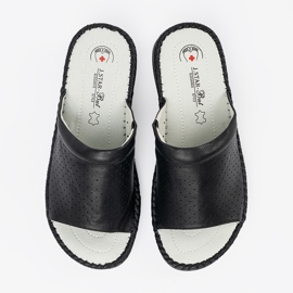 J. Star Pantoufles avec une semelle en cuir noire le noir 2