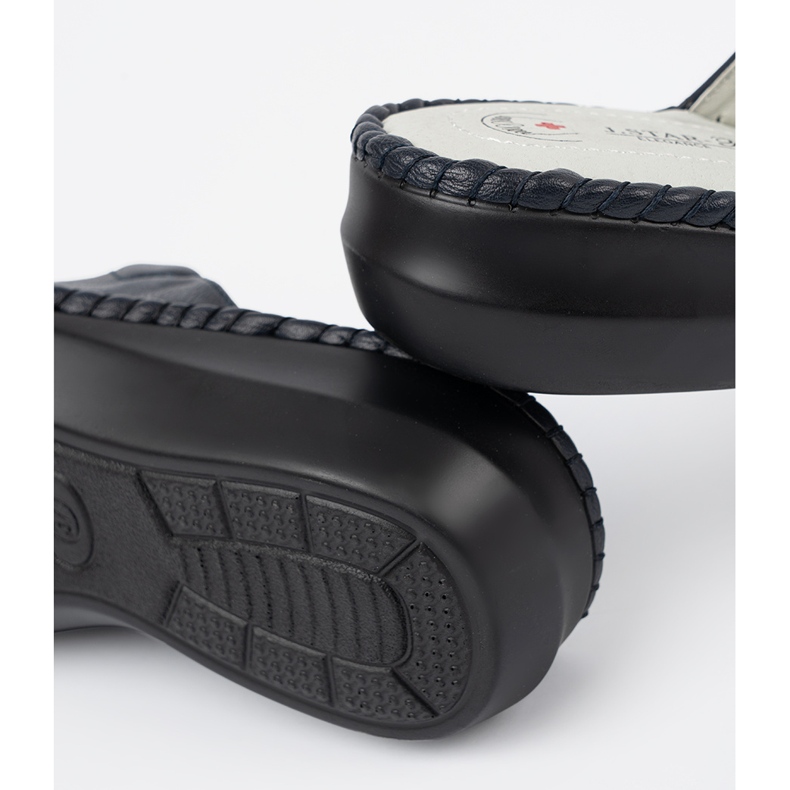 Slippers pour femmes avec un insert en cuir bleu marine 2