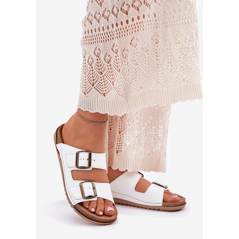 Les tongs en cuir avec inblu aa0002ko blanc 1