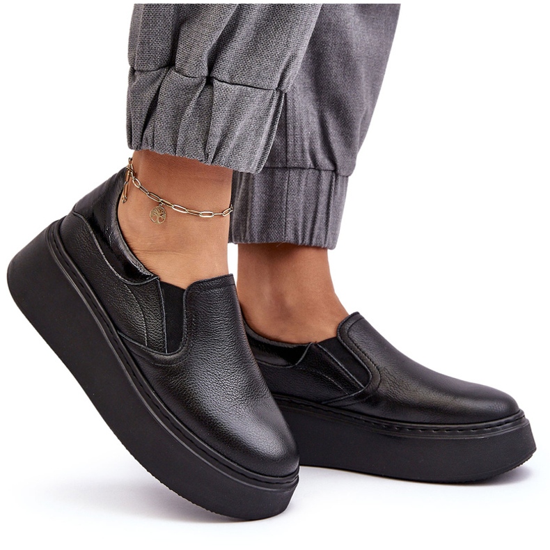 Chaussures de sport en cuir féminin sur la plateforme Black Lemar le noir 4
