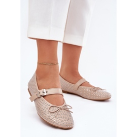 Ballerines décorées avec un arc et une ceinture beige 2