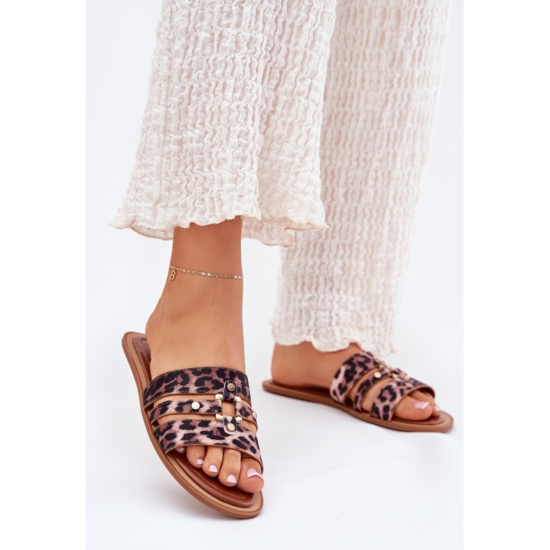 Les tongs plats des femmes avec un léopard des détails dorés brun 2