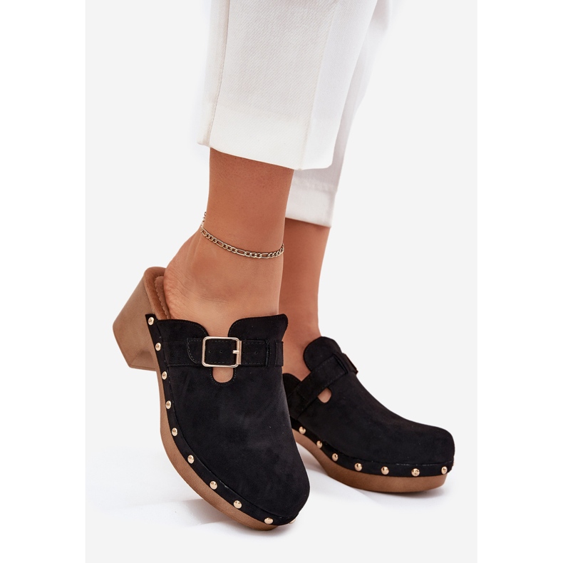 Slippers Talons de femmes avec pince noire 1