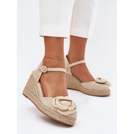 Sandales de coin pour femmes avec tresse et fleur de crochet beige 2