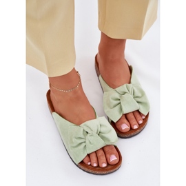 Slippers pour femmes sur la semelle en liège avec un arc à la menthe vert 5