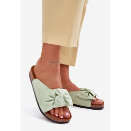 Slippers pour femmes sur la semelle en liège avec un arc à la menthe vert 1