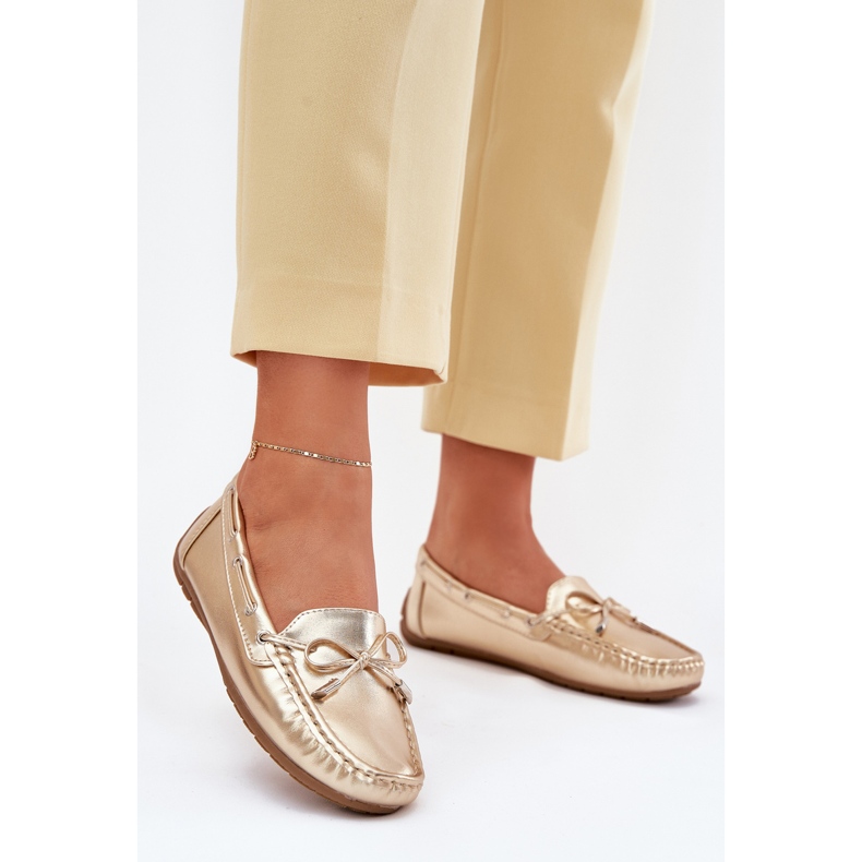 Mandons dorés en cuir écologique pour femmes avec un arc d'or 2