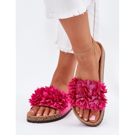 Les tongs des femmes sur une semelle de liège avec des fleurs fuchsia rose 3
