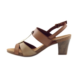 Caprice sandales chaussures pour femmes avec décoration 28307 brun jaune 2 Caprice sandales chaussures pour femmes avec décoration 28307 brun jaune 2