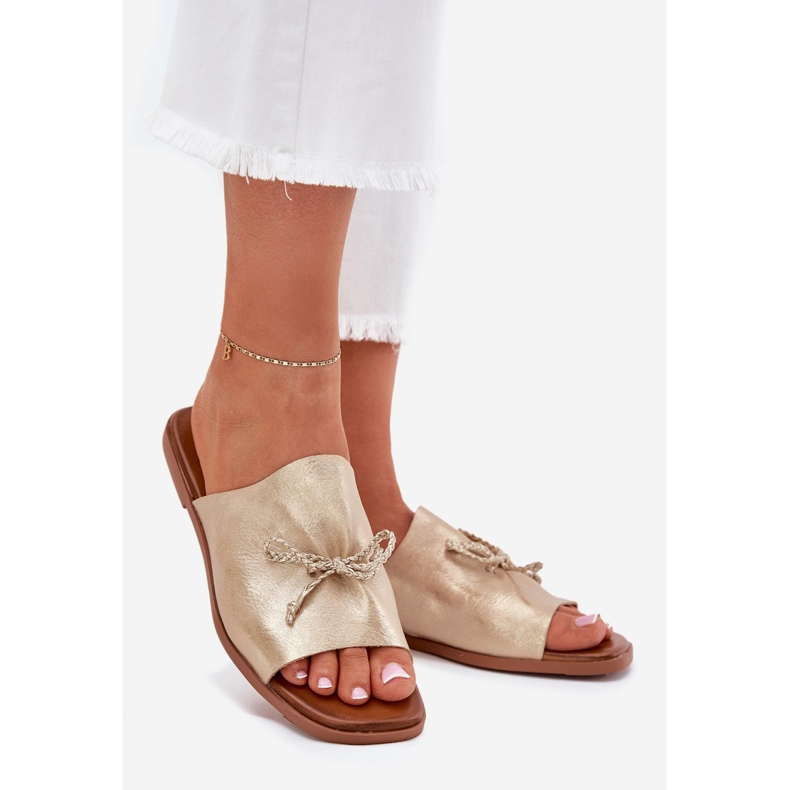 EVento Les tongs des femmes à thèmes plates avec une reliure en or décorative d'or 1