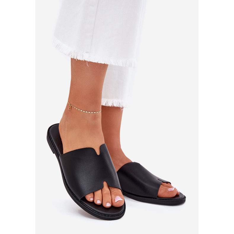 EVento Les tongs pour femmes avec des tongs pour femmes avec du cuir à toit plat le noir 1 EVento Les tongs pour femmes avec des tongs pour femmes avec du cuir à toit plat le noir 1