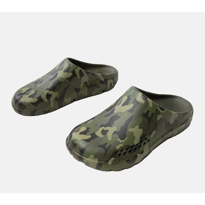 Slippers pour hommes verts construits - 1