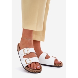 EVento Les tongs pour femmes avec des boucles écologiques en cuir blanc blanche 1 EVento Les tongs pour femmes avec des boucles écologiques en cuir blanc blanche 1