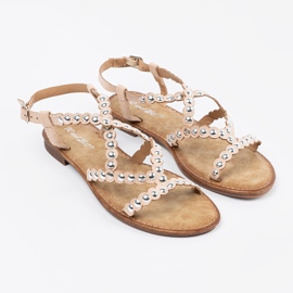 Sandales beiges décorées de strass 1