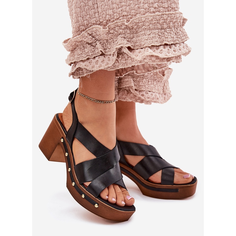 Sandales en cuir sur le Zazoo 1081 Black Post noir 1