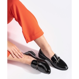 Goodin Black Verni les mocassins pour femmes avec un ornement noir 1