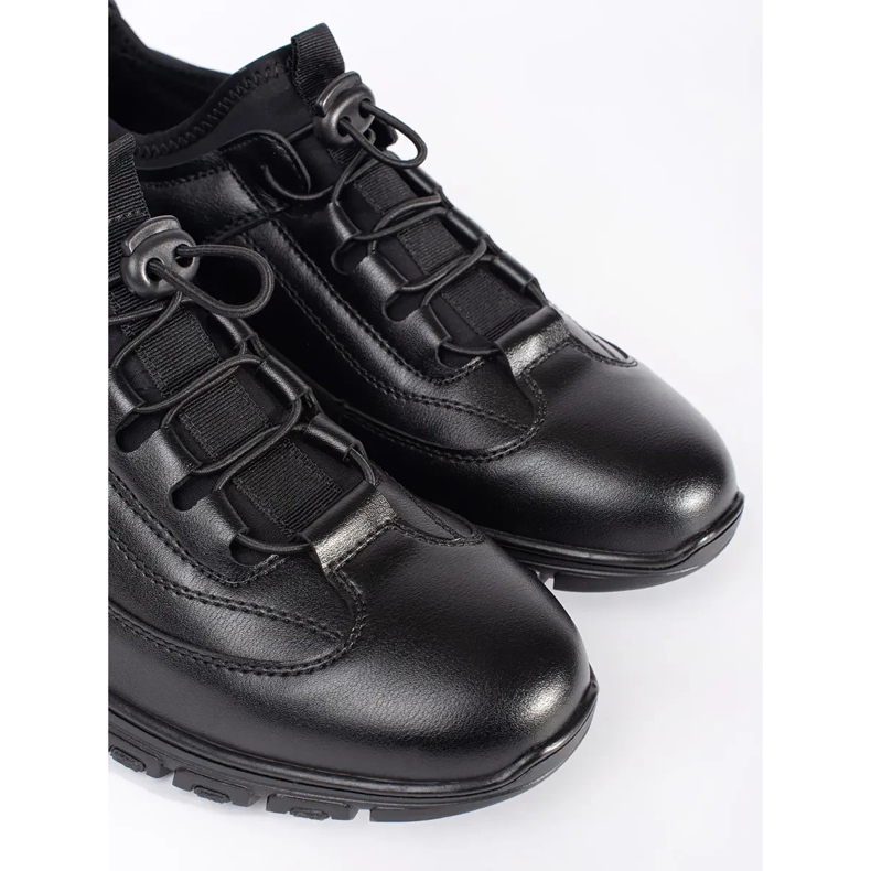 Chaussures de sport noires baskets basses 1