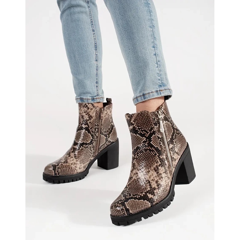 Talons hauts avec un motif de serpent brun 2