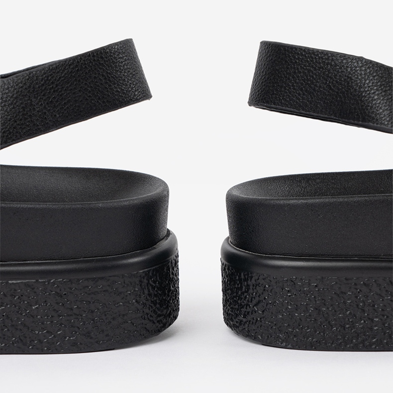 Goodin Sandales élégantes noires sur la plate-forme le noir 1