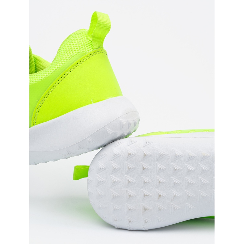 Chaussures de sport vert 1
