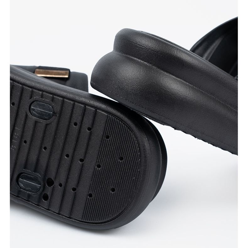 Seastar Pantoufles avec boucles dorées sur la plate-forme le noir 1