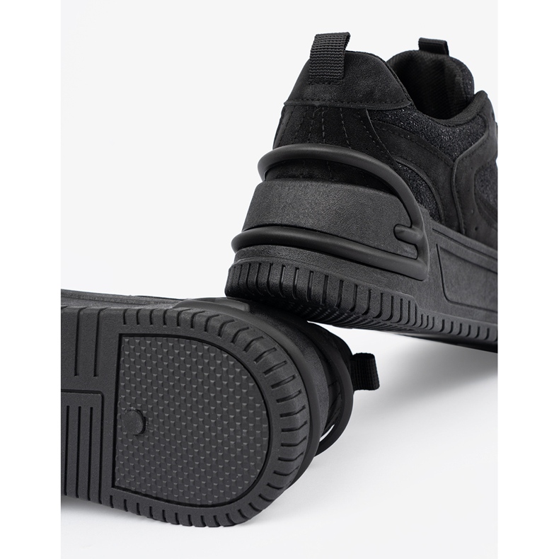 Baskets pour femmes avec dentelle noire 1