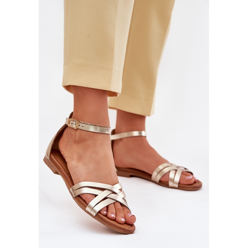 Sandales de cuir féminines à talons plats Maciejka 07029-25 Pln doré 2