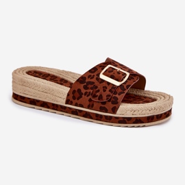 Les tongs pour femmes sur la plate-forme avec une boucle léopard de boucle dorée brun 4