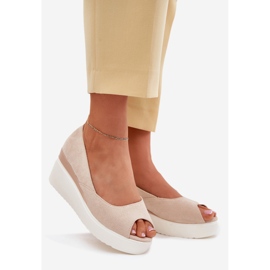 Sandales féminines pour un coin avec Eco Suede Light Beige 1