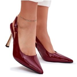 Peint à talons hauts avec un talon ouvert et des outils pointus bordeaux rouge 8