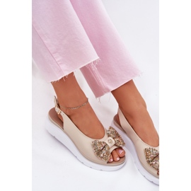 Sandales en cuir pour femmes avec un coin avec un arc beige zazoo 1882 9