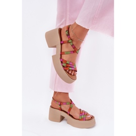 Sandales en cuir pour femmes Maciejka 06990-39 Multikolor multicolore 3