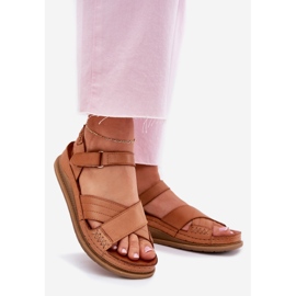 Sandales en cuir féminine sur la plate-forme Maciejka L7064-04 marron brun 1