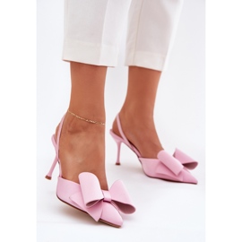 Talons hauts avec des talons nus et un arc rose 2