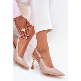 Peint à talons hauts avec un talon ouvert et des orteils pointus beige 6