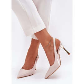 Peint à talons hauts avec un talon ouvert et pointé des toas beige 3