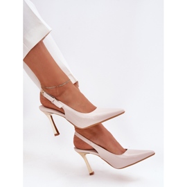 Peint à talons hauts avec un talon ouvert et pointé des toas beige 10