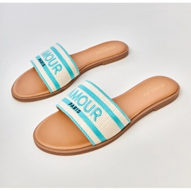 Les tongs bleus avec une sangle brodée 6