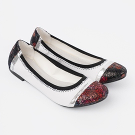 Goodin Ballerines blanches avec des éléments décoratifs 1