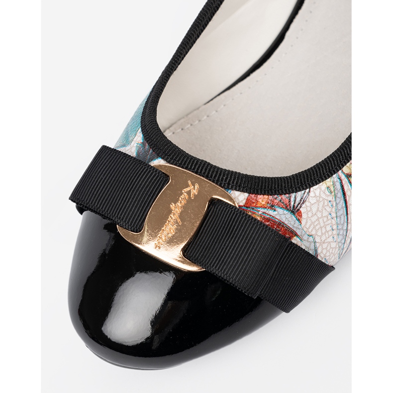 Goodin Ballerines noires et noires avec des fleurs blanche 1 Goodin Ballerines noires et noires avec des fleurs blanche 1