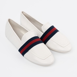 Ballerines blanches avec rayures décoratives 2