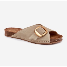 Les tongs en cuir avec une pince dorée Maciejka 07000-22 Pistache vert 4