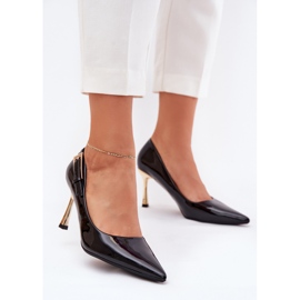 Talons hauts peints avec une pince dorée noire le noir 2