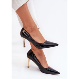Talons hauts peints avec une pince dorée noire le noir 7