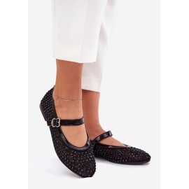 Ballerinas pour femmes décorées avec ceinture et serrer le noir 1