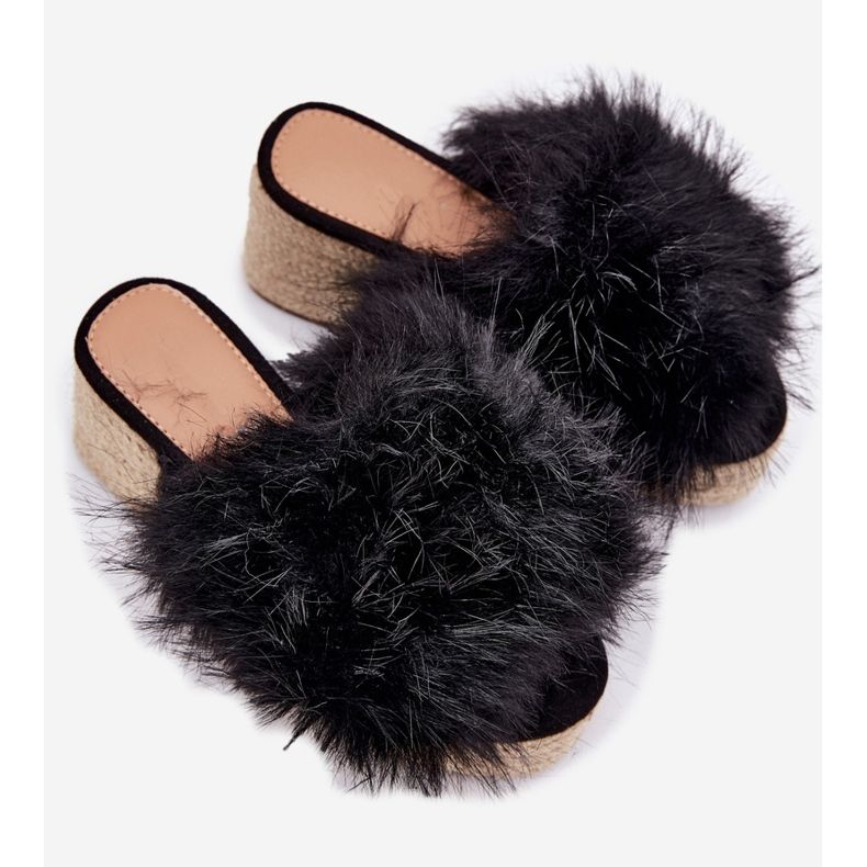 Les tongs des femmes avec un coin avec de la fourrure et du noir le noir 2