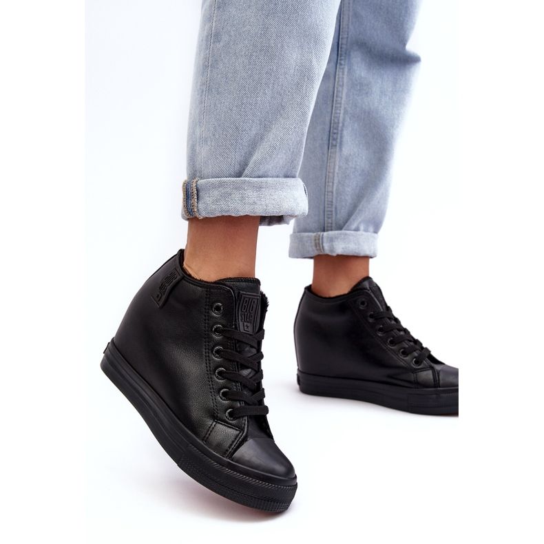 Baskets féminines sur un coin écot-cuir Big Star MM274001 noir le noir 1