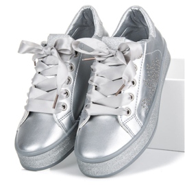 Baskets scintillantes avec ruban gris 1