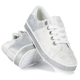 Seastar Baskets blanches sur la reliure 2 Seastar Baskets blanches sur la reliure 2